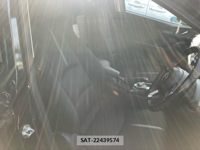 Mazda AXELA SPORT 2017-05 7020828-7