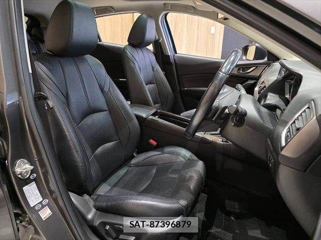 Mazda AXELA SPORT 2016-08 7059376-9