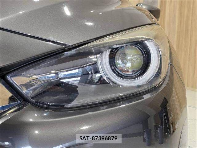 Mazda AXELA SPORT 2016-08 7059376-23