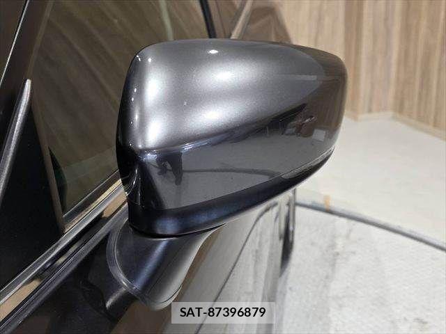Mazda AXELA SPORT 2016-08 7059376-27