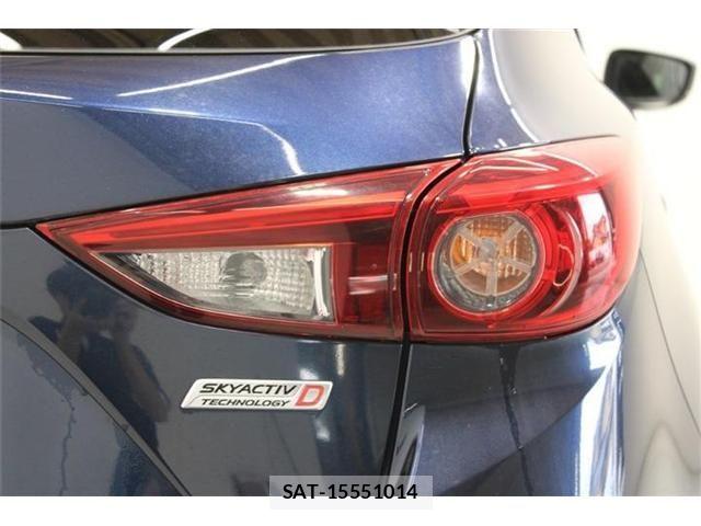 Mazda AXELA SPORT 2017-07 7059378-17