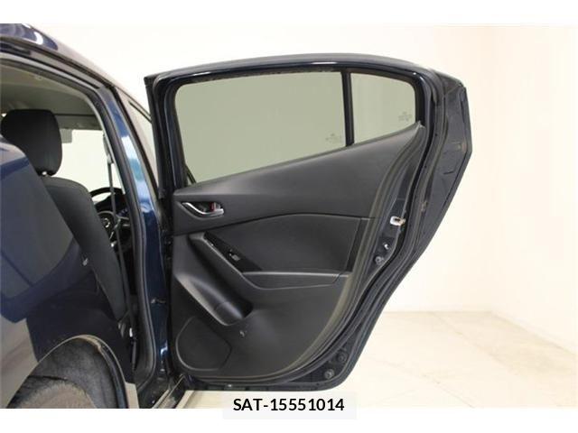 Mazda AXELA SPORT 2017-07 7059378-29