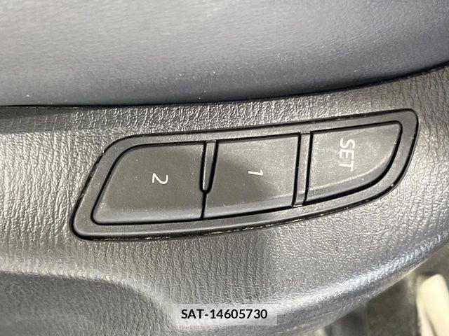 Mazda AXELA SPORT 2017-01 7059381-6