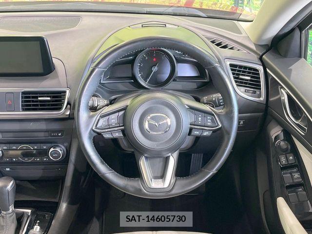 Mazda AXELA SPORT 2017-01 7059381-7