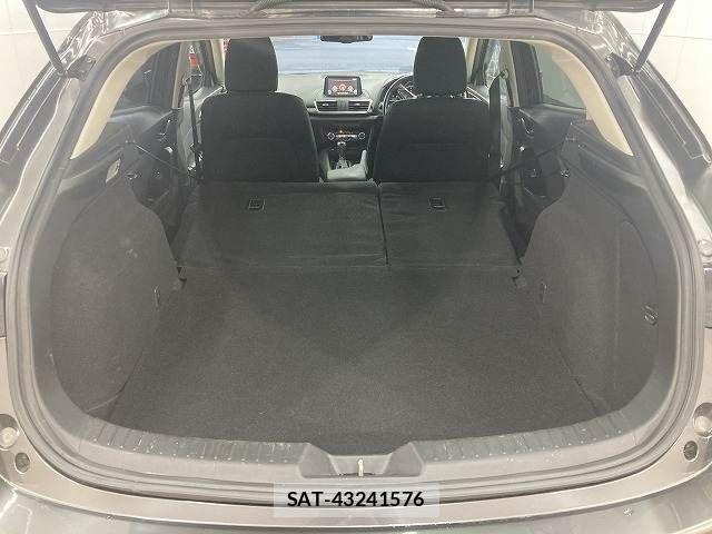 Mazda AXELA SPORT 2017-02 7216152-12