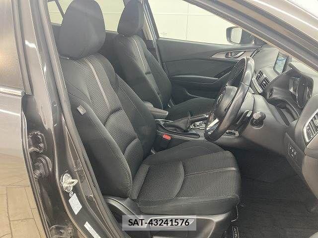 Mazda AXELA SPORT 2017-02 7216152-4