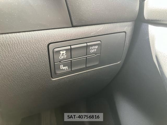 Mazda AXELA SPORT 2016-05 7221320-12