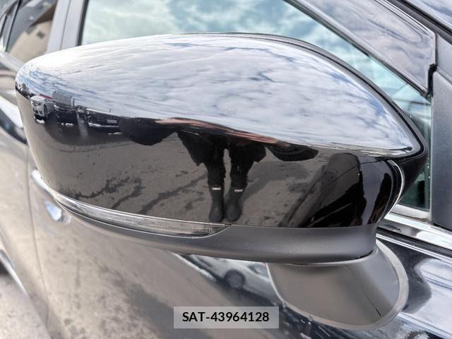 Mazda AXELA SPORT 2017-09 7221327-12