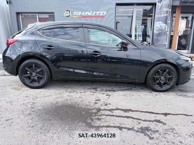 Mazda AXELA SPORT 2017-09 7221327-1