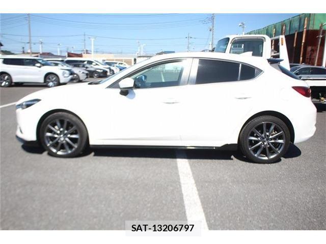 Mazda AXELA SPORT 2017-03 7221326-10