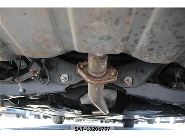 Mazda AXELA SPORT 2017-03 7221326-27