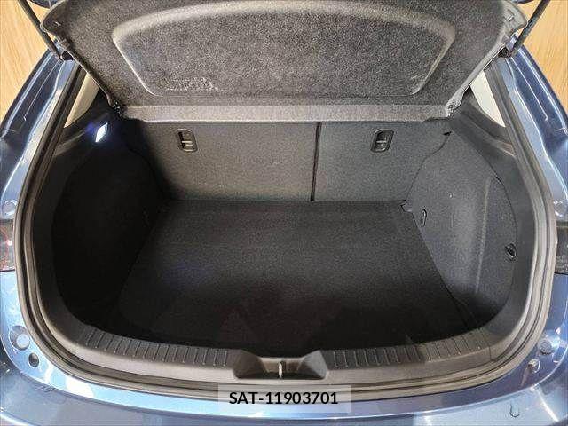 Mazda AXELA SPORT 2016-09 7221325-11