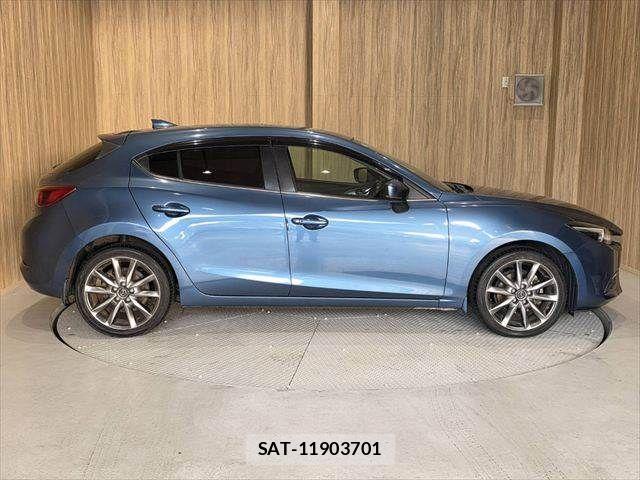 Mazda AXELA SPORT 2016-09 7221325-18