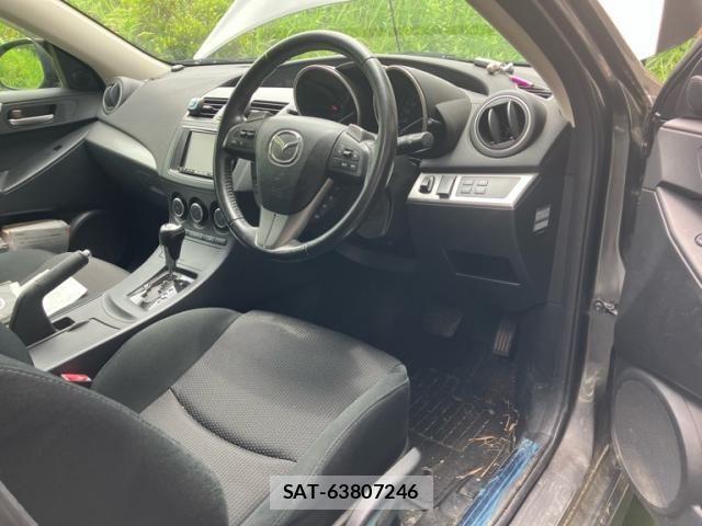 Mazda AXELA SPORT 2011-10 7251417-17