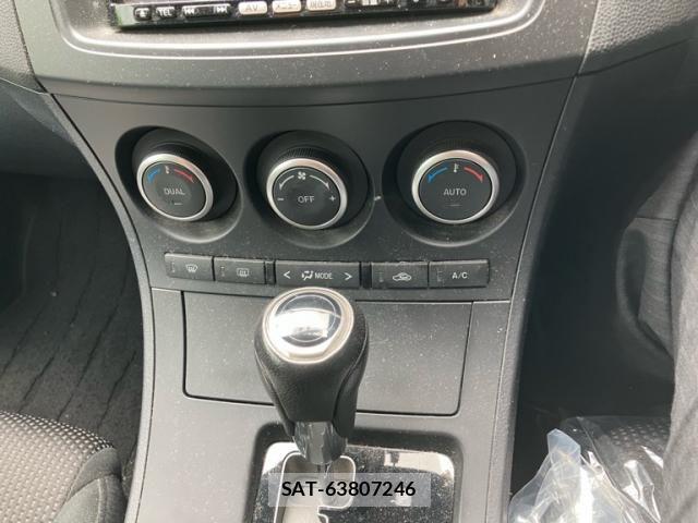 Mazda AXELA SPORT 2011-10 7251417-23