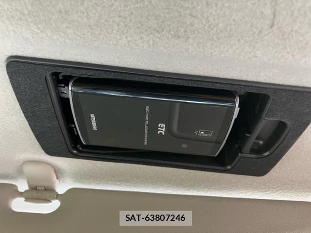 Mazda AXELA SPORT 2011-10 7251417-24