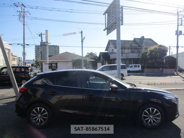 Mazda AXELA SPORT 2018-01 7251411-7