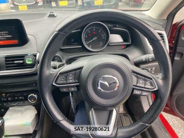 Mazda AXELA SPORT 2017-09 7251414-15