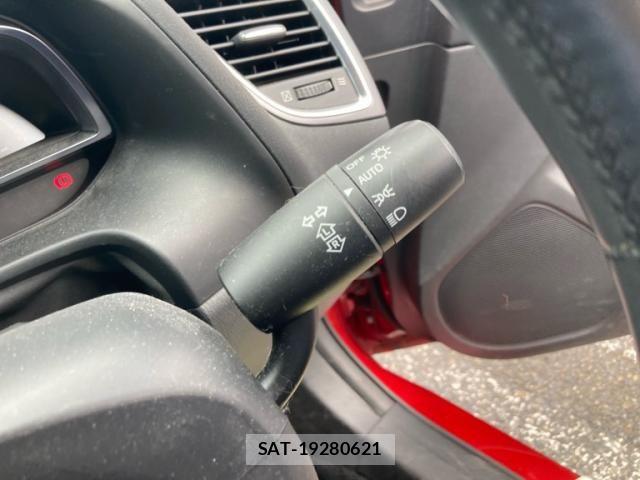 Mazda AXELA SPORT 2017-09 7251414-16