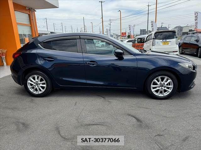 Mazda AXELA SPORT 2015-11 7251412-10