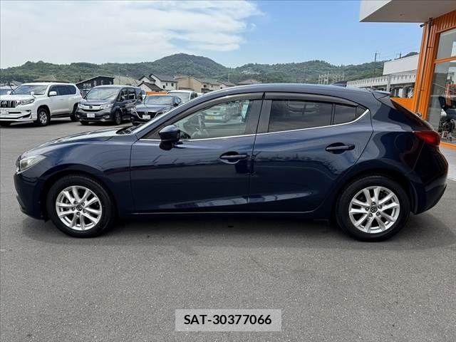 Mazda AXELA SPORT 2015-11 7251412-11