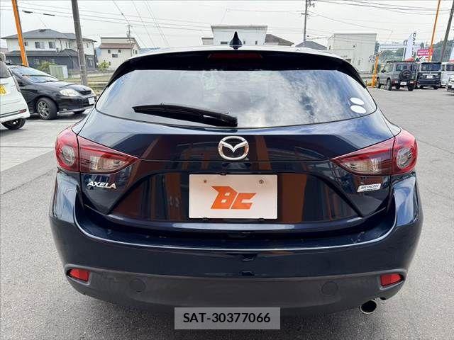 Mazda AXELA SPORT 2015-11 7251412-13