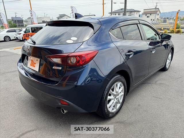 Mazda AXELA SPORT 2015-11 7251412-14
