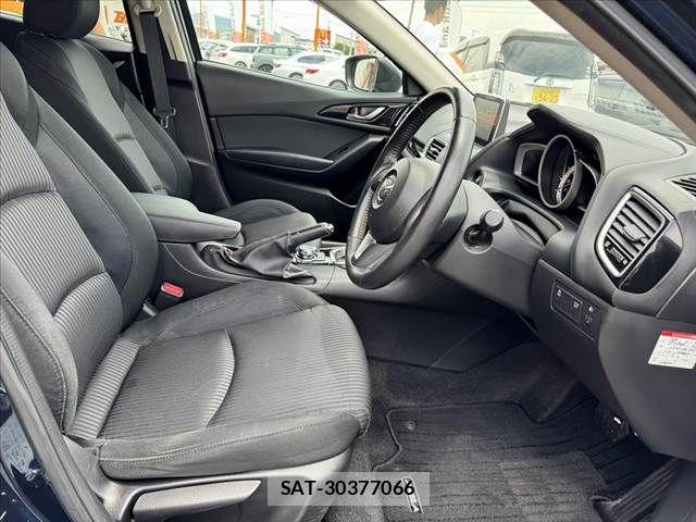 Mazda AXELA SPORT 2015-11 7251412-15