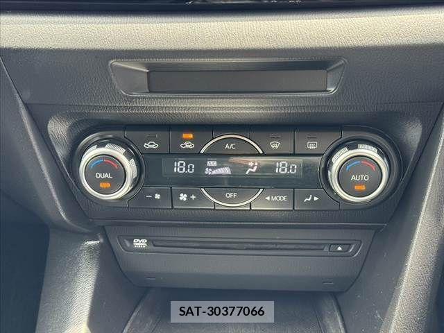 Mazda AXELA SPORT 2015-11 7251412-21