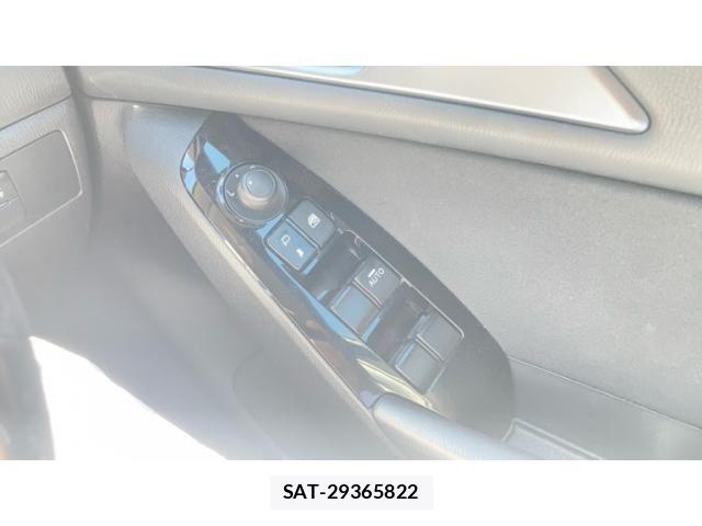 Mazda AXELA SPORT 2016-11 7272266-11