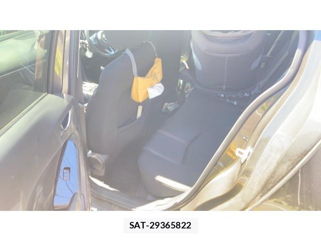 Mazda AXELA SPORT 2016-11 7272266-21