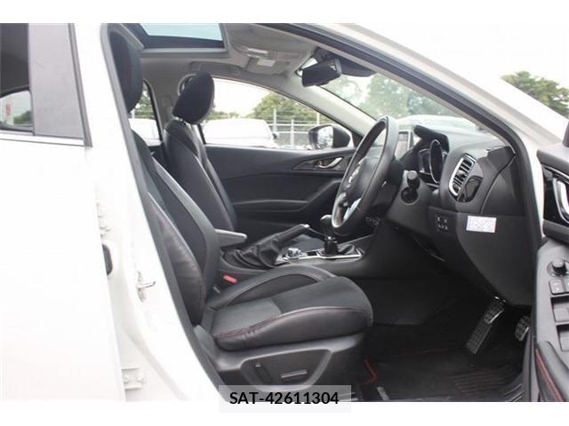 Mazda AXELA SPORT 2016-02 7328203-25