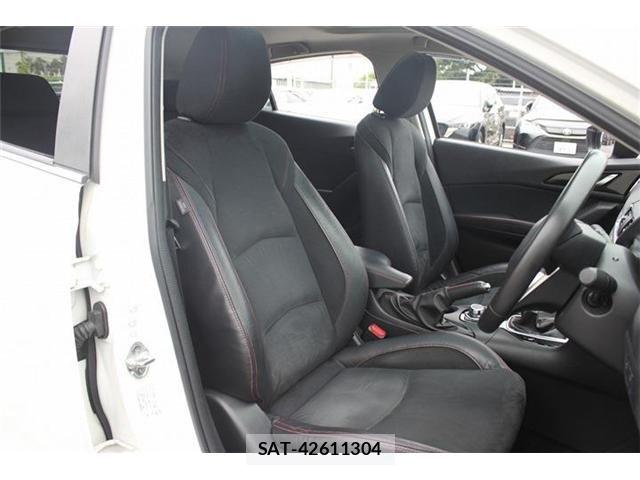 Mazda AXELA SPORT 2016-02 7328203-26