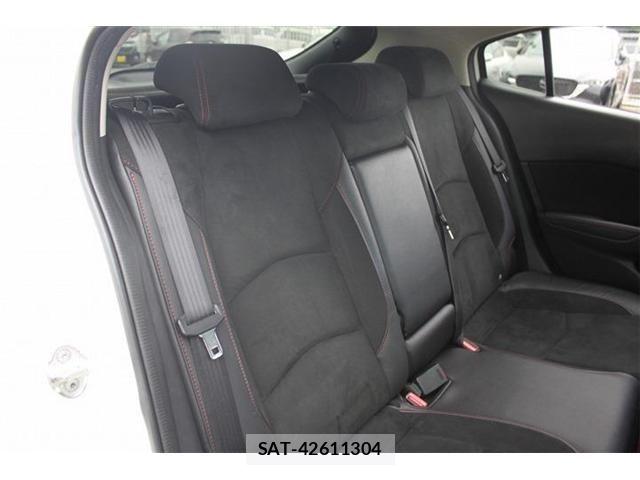 Mazda AXELA SPORT 2016-02 7328203-29