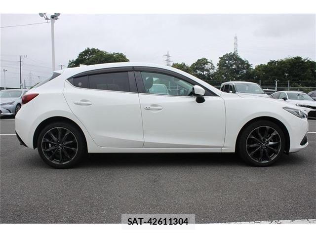 Mazda AXELA SPORT 2016-02 7328203-3
