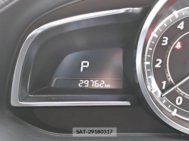 Mazda AXELA SPORT 2016-02 7328198-28