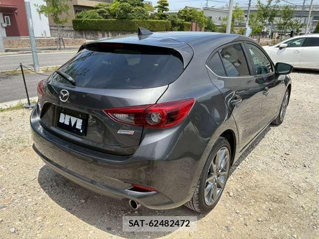 Mazda AXELA SPORT 2017-09 7328188-18