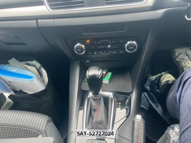 Mazda AXELA SPORT 2015-09 7328195-21