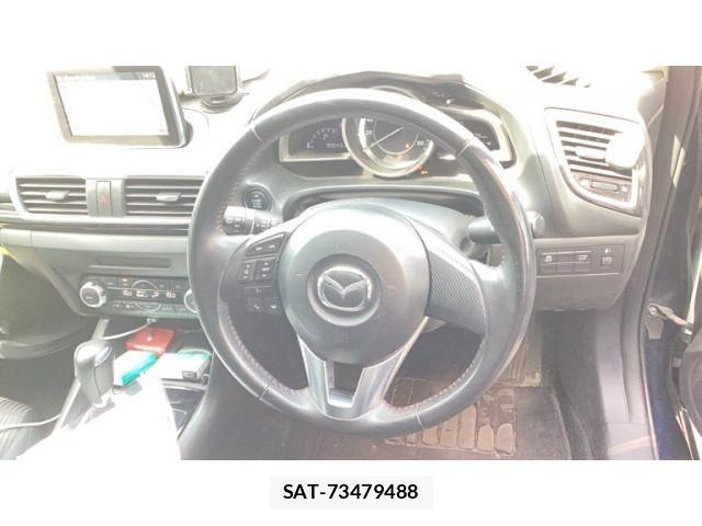 Mazda AXELA SPORT 2016-02 7358624-7
