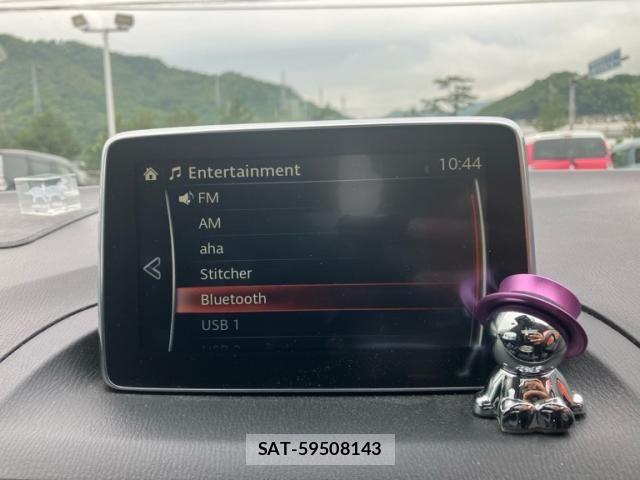 Mazda AXELA SPORT 2015-01 7358623-9