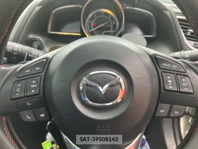 Mazda AXELA SPORT 2015-01 7358623-12