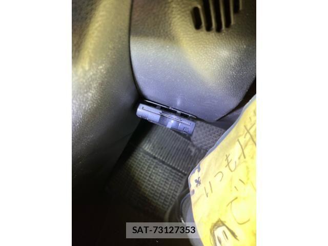 Mazda AXELA SPORT 2008-09 7358628-20