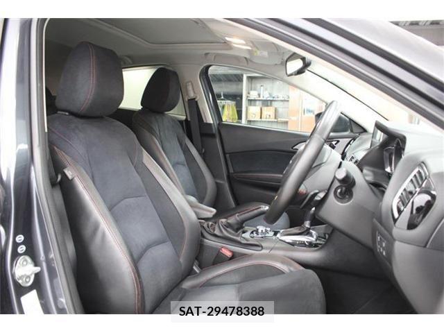 Mazda AXELA SPORT 2014-06 7358622-26