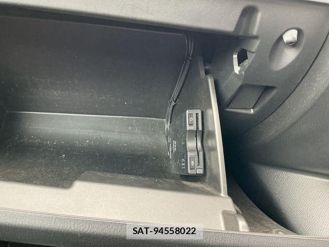 Mazda AXELA SPORT 2014-01 7358626-16