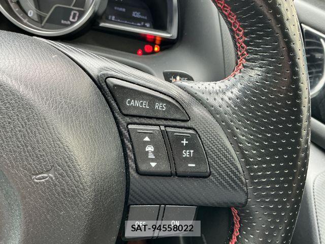 Mazda AXELA SPORT 2014-01 7358626-7