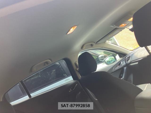 Mazda AXELA SPORT 2017-04 7392745-14