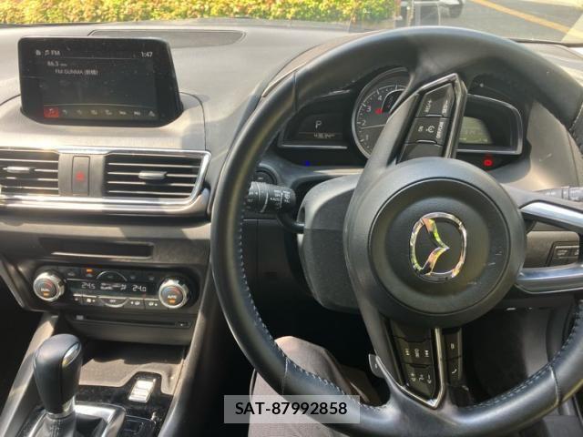 Mazda AXELA SPORT 2017-04 7392745-15