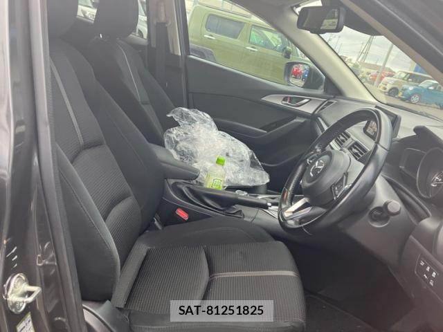 Mazda AXELA SPORT 2018-07 7392752-16