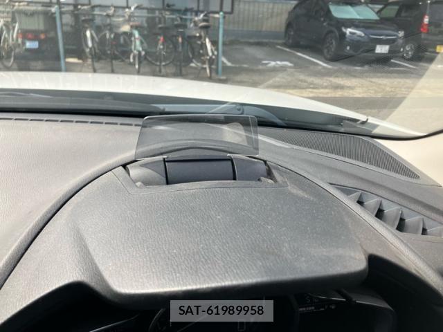 Mazda AXELA SPORT 2017-09 7455561-22
