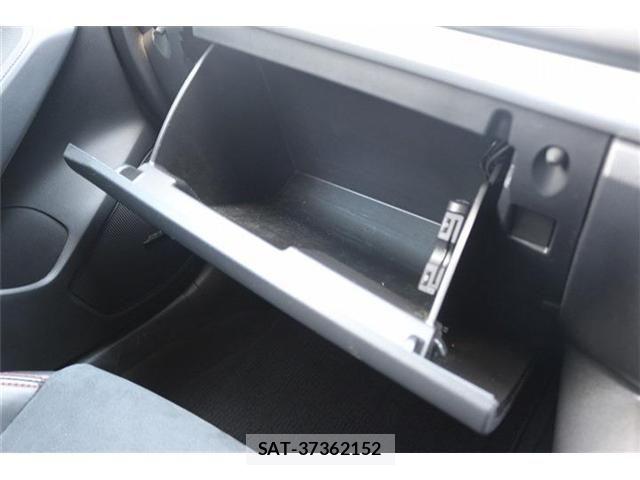 Mazda AXELA SPORT 2014-03 7455556-28